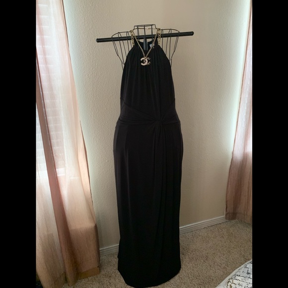 Calvin Klein Dresses & Skirts - Calvin Klein Dress w/Gold Chain Detail❤️